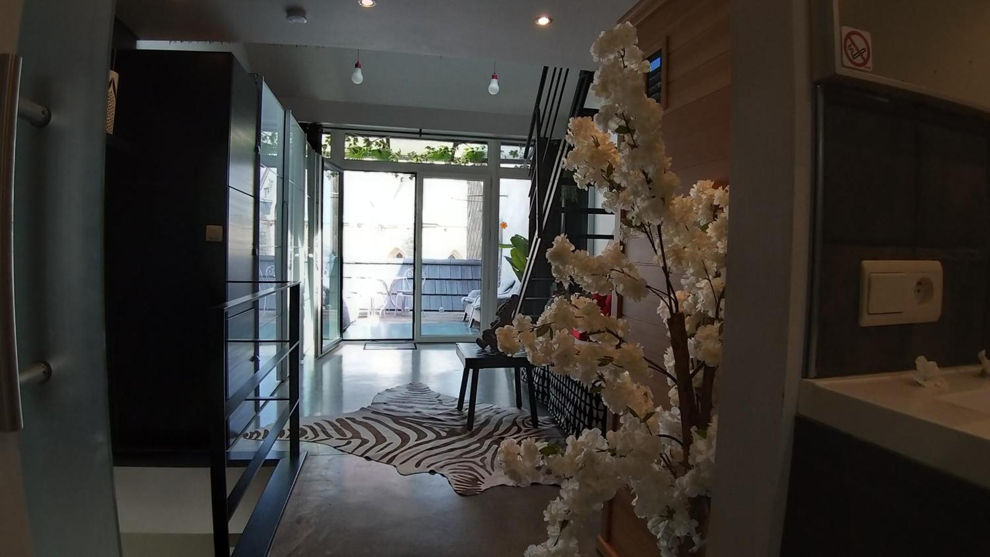 Apartamento Wellness Loft With Sauna, Jacuzzi, Roof Terrace & Amazing View Amberes Exterior foto