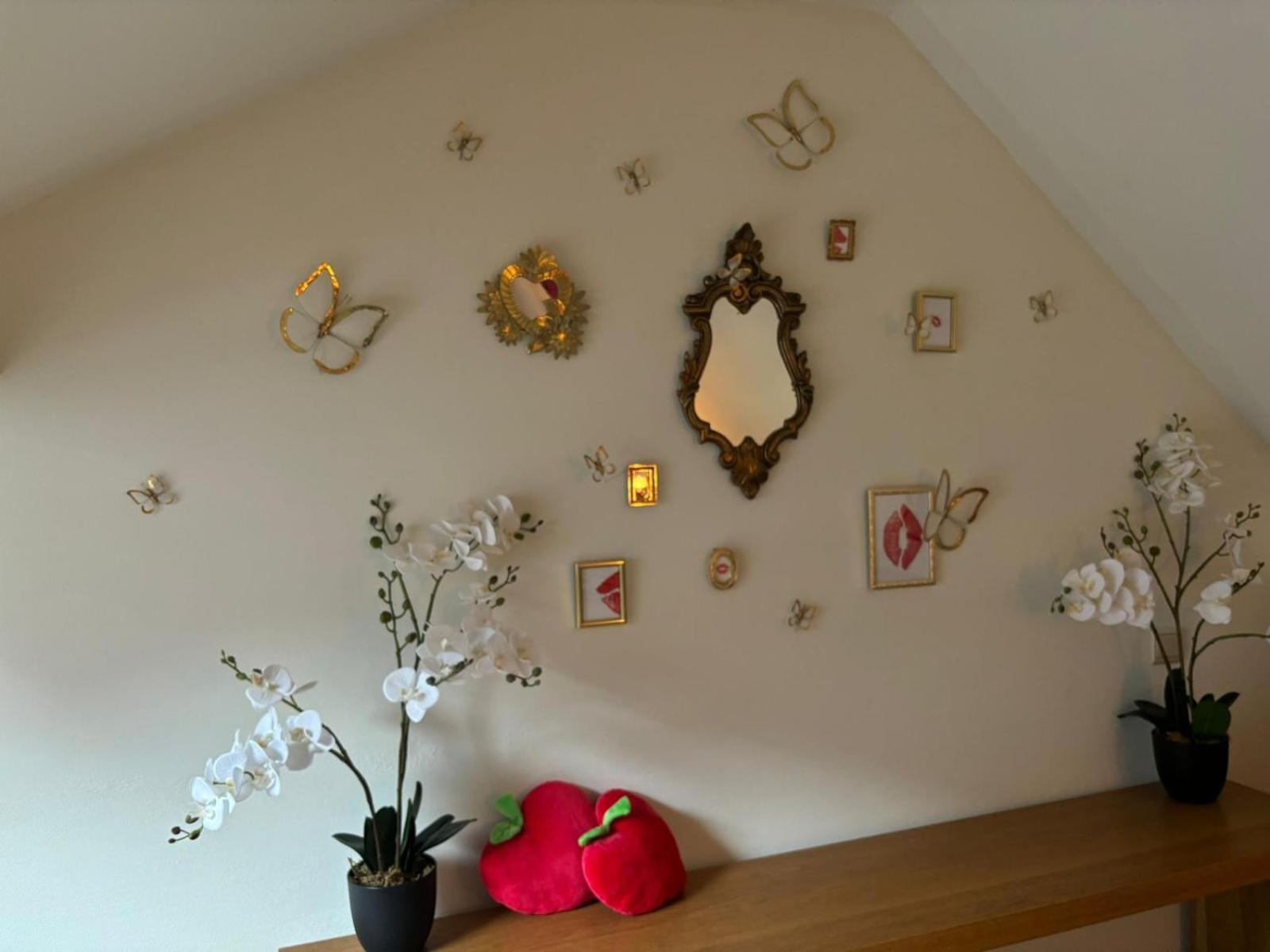 Apartamento Wellness Loft With Sauna, Jacuzzi, Roof Terrace & Amazing View Amberes Exterior foto